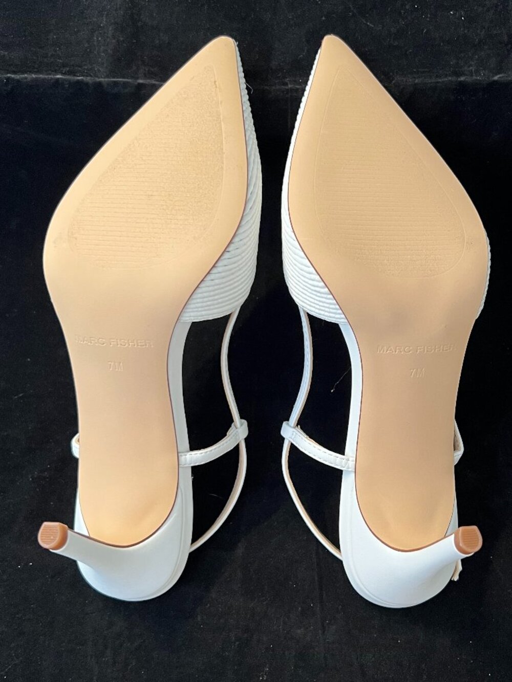 Marc Fisher Favia Ivory 150 NIB Size 7 - Picture 2 of 6